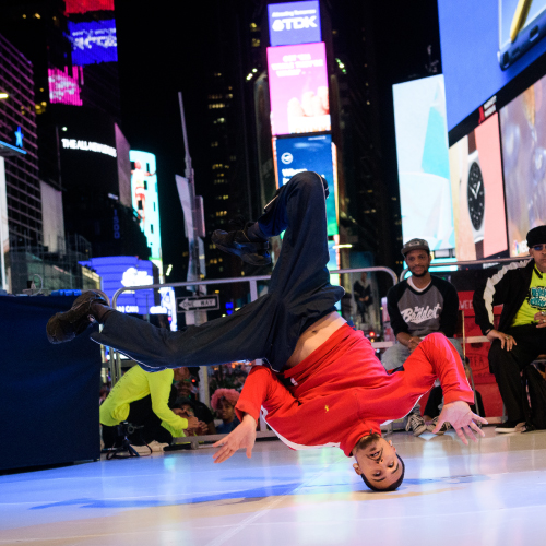 Behind the Groove – Times Square Edition